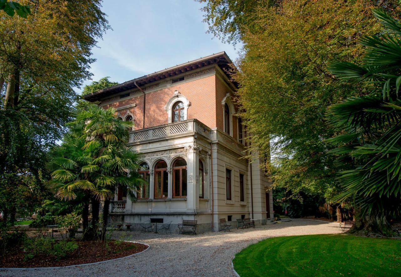 Villa Confalonieri 曼代洛-德尔拉里奥 外观 照片